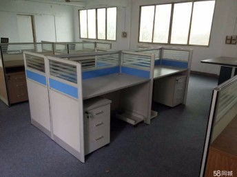 重慶辦公家具全攻略 從屏風(fēng)隔斷到班臺書柜，打造高效辦公空間